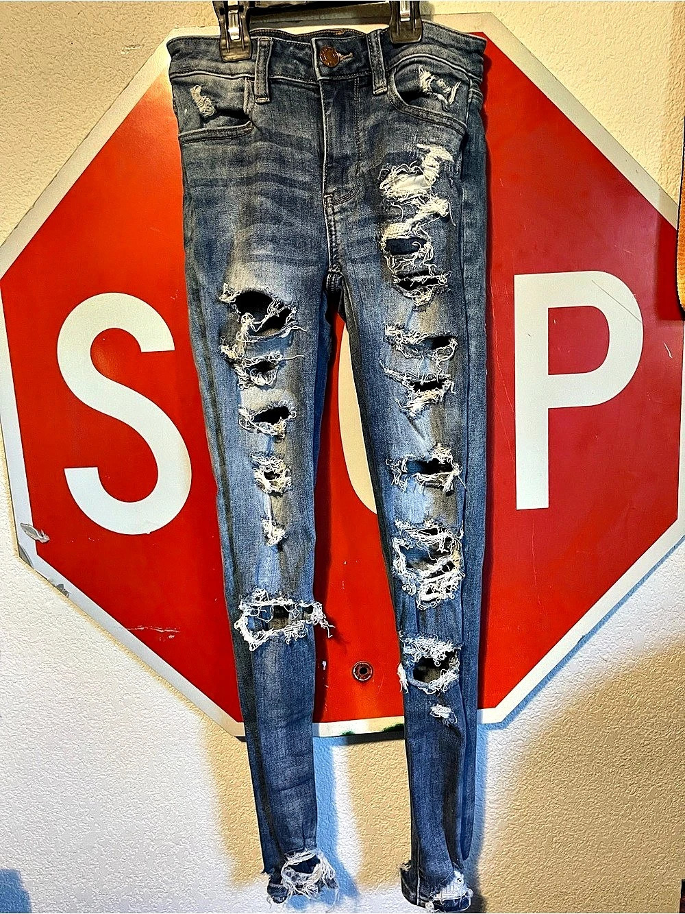 American Eagle AE Ne(x)t Level Super High-Waisted Ripped Jegging Ripped Skinny